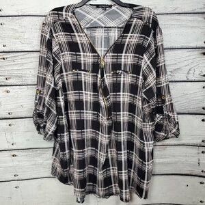 Miss Lili 3x Black/White Plaid Top